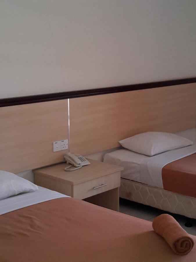 Tanjung Demong Beach Resort Kampung Kuala Besut Екстериор снимка