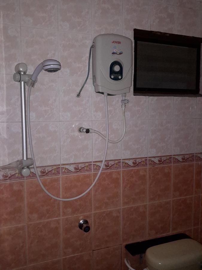 Tanjung Demong Beach Resort Kampung Kuala Besut Екстериор снимка