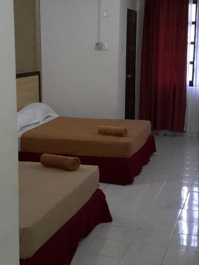 Tanjung Demong Beach Resort Kampung Kuala Besut Екстериор снимка