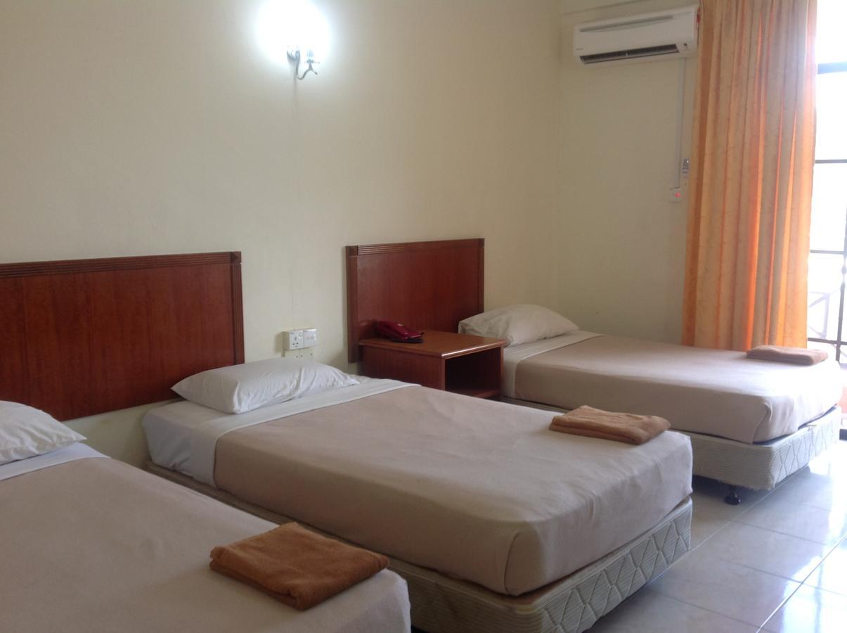 Tanjung Demong Beach Resort Kampung Kuala Besut Екстериор снимка